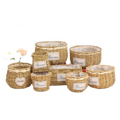 China Decorations Wholesale Dried Flower Decoration Straw Basket Flower Shapes Different Hand Made Basket for sale