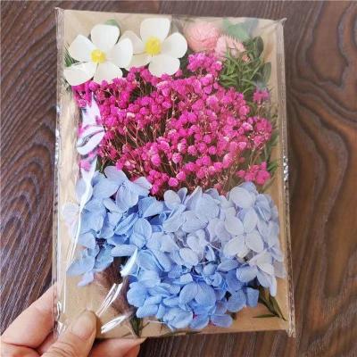 China Real Flower Hand Made Material Package DIY Flower Aromatherapy Candle Material Ornaments Embossed Flower Material Package for sale