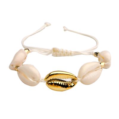 China TRENDY Natural Gold Cowrie Puka Shell White Bracelet For Women 2020 Handmade Bracelets Female Summer Beach Trendy Bohemian Chic Gift for sale