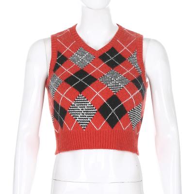 China Red Preppy Tees Knitted Sleeveless Casual Argyle Style Plaid Knitwear Women Crop Top Sweater Vest Anti-Wrinkle Vintage Vest for sale