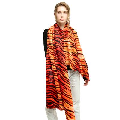 China Fashion NO MOQ Factory Wholesale 100% designer tiger print scarf 180X90cm acrylic luxury scarves for women elegant shawls and scarves for sale