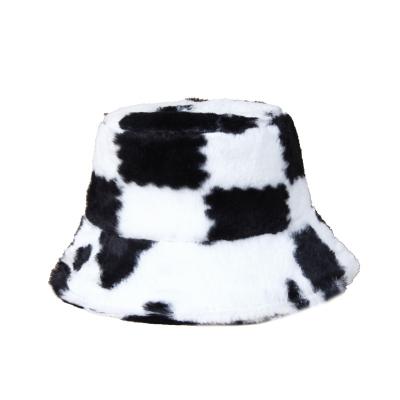 China 2022 Winter New Next Large Casual Black White Lattice Scares Furry Fuzzy Bucket Hat Furry Printing for sale