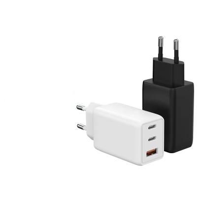 China 60% charge in 30 minutes 5A 65W 100-240V durable safe single connector USB-C1/C2/A suitable for IOS Android Samsang phone charger for sale