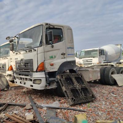 China Used 10 Wheeler 420hp Hino 700 Tractor Second Hand Tractor Truck Head 6825x2490x3210mm for sale