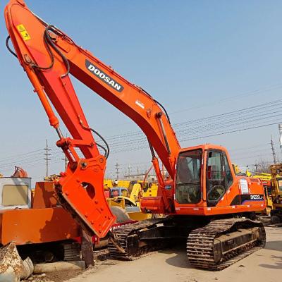 China Used Original DOOSAN DH220 Excavator In Good Working Condition Excavator DOOSAN DH220LC-7 / DOOSAN 220 Excavator 1.2 M3 for sale