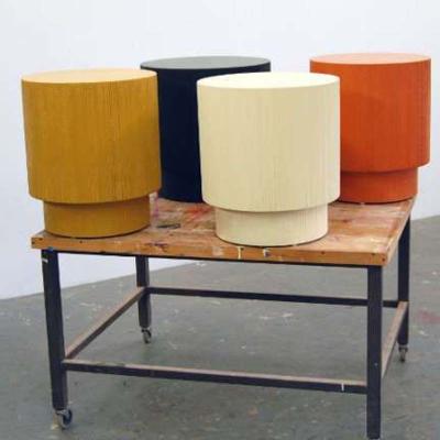 China (Size) Modern Design Adjustable Home Furniture Painted Wooden Pillar Coffee Table Stool for sale