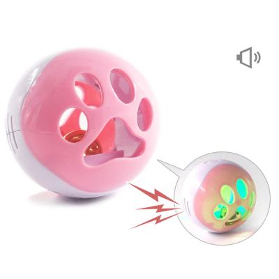 China Stocked 3 layer tracks throwing squeky strach trim cordless sponge sing ball for cat for sale