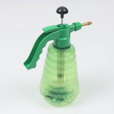 China High Efficient Home Portable Plastic Garden 1.5L Manual Pressure Gardening Sprayer with Hand Held Pump for sale