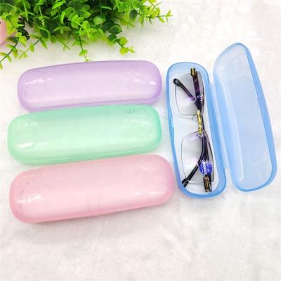 China Fashionable Hot Selling Eyeglasses Snare Case Customized Plastic Eyewear Box PVC Eyeglasses Case For Glasses for sale