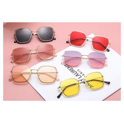 China Trendy Fashion Steampunk Sunglasses Kacamata Gafas Women Candy Colors Metal Shades Sun Glasses for sale