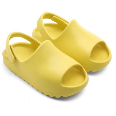 China 2021 Custom Flat Beach Flat Slides Kids Slippers Outdoor Soft Toddler Slipper Clogs for sale