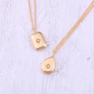 China Eco-Friend Delicate Gold Plated Rose Necklace Retro Drop Rose Diamond Necklace Box for sale