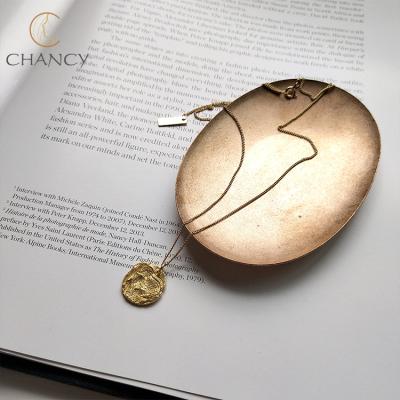 China Unique Design 925 Sterling Silver Jewelry Coin Shaped Gold Necklace Eco - Friendly for sale