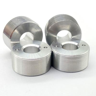 China Heat Treatment CNC Stainless Steel Parts Polished SS Bushing Silver for sale