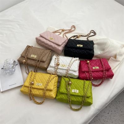 China 2023 Retro Women's Luxury Waterproof Armpit Handbag Alligator Clips Bag Shoulder PU Leather Ladies Chic Handbags for sale