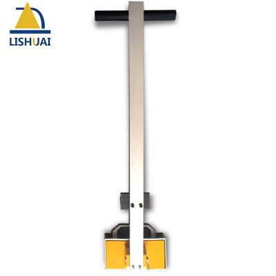 China Building Material Shops Unique Magnetic Design Manhole Cover Lifter for sale