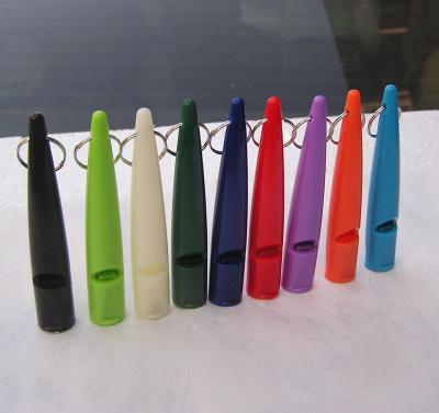 China 100pcs Viable Dog Whistle With Lanyard Dog Plastic Training Whistle Hot Selling Customized Dog Training Whistle for sale