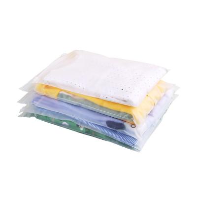 China Eco-vriendelijk drukwerk Plastic Zip Lock Packaging Bags voor kleding 0.08mm Custom Dusty Te koop