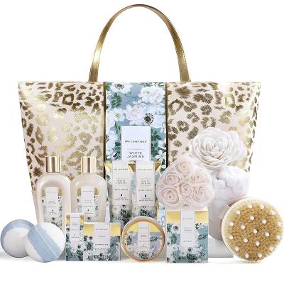 China Personal Care Spa Gifts for Women Includes Bath Bombs Essential Oil Hand Cream Bath Salt and Luxury Tote Bag for sale