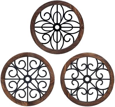 China Traditional 3 Piece Rustic Round Rolling Metal With Wood Frame Farmhouse Wall Decor for sale