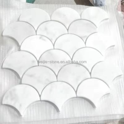 China Parquet Carrara White Waterjet Marble Fish Scale Helix Shaped Mosaic Slab for sale