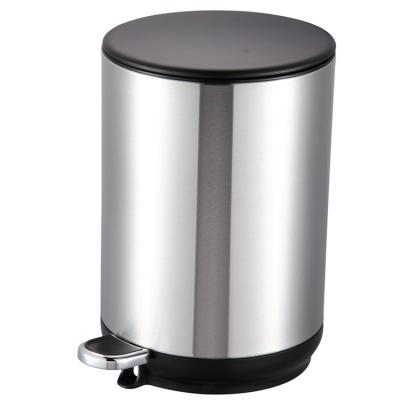 China Sustainable Small Pedal Waste Bins Trash Can With Lid Waste Bin For Hotel Bathroom Room for sale