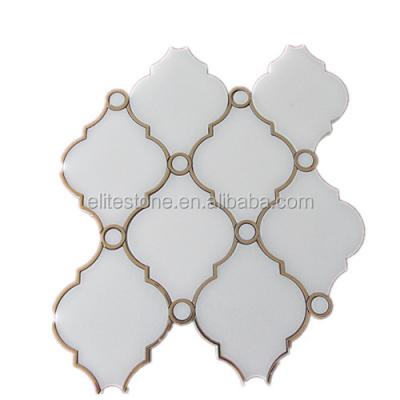 China Arabesque White Marble Pattern Lantern Metal Gold Parquet Thassos Mix Waterjet Mosaic Slabs for sale