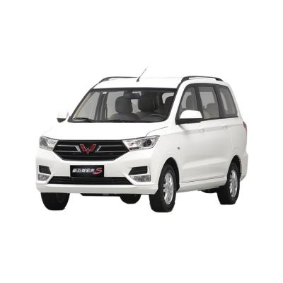 China Leather in stock cars used used car van dongfeng Wuling glory van 2021 facelift 1.5L S comfortable gas car for sale