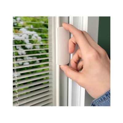 China Country Material E-commerce Goods 5052 Patio Door With Blinds Inside for sale