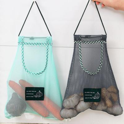 China Sustainable Hanging Storage Bags For Garlic Cotton Mesh Tote Bag For Vegetable And Fruit Reusable And Washable See Bag for sale