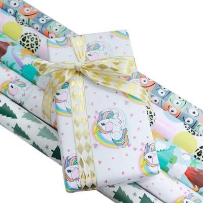 China Low Moq ANTISTATIC Christmas Box Packaging Colores Custom Paper Gift Wrap Maker On Roll for sale