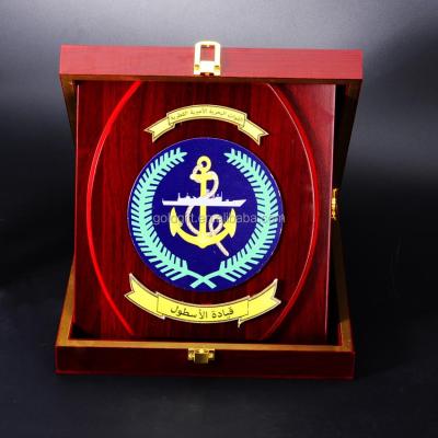 China Serving Wooden Plaques China Souvenir Shield Awards Wooden Shield for sale