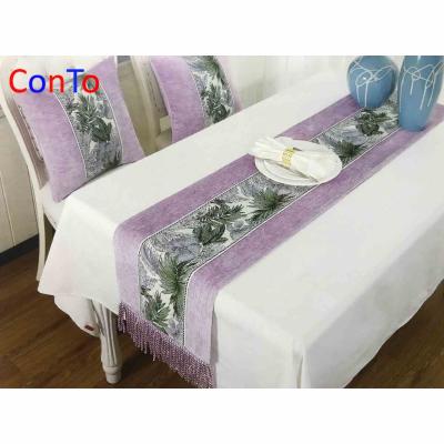 China Best Quality China Manufacturer Fall Runner Embroidery Jacquard Blush Table Cloth for sale