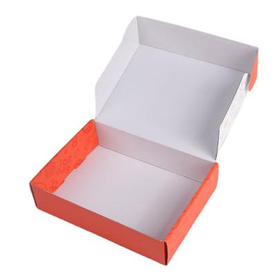 China Recyclable Cardboard Luxury Magnetic Folding Paper Gift Box With Ribbon Closure for sale