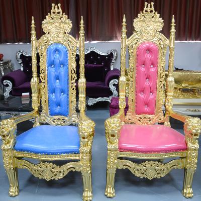 China EUROPEAN Hot Sale Antique Red Royal Throne Back Bridegroom Tops Wedding King Chair Luxury for sale