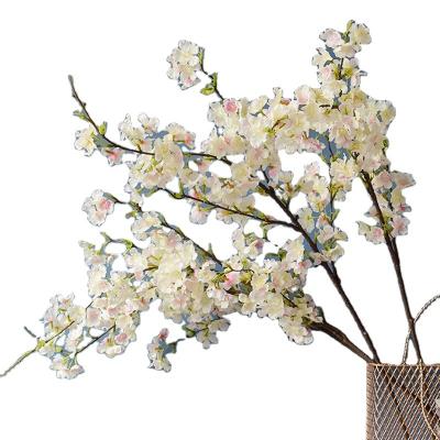 China Hot Selling Silk Sakura Artificial Flowers Home Bouquet Artificial Flower Wedding Decoration for sale