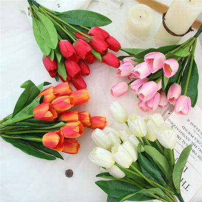 China 2022 High Grade Eco-friendly Simulation Tulip Fake Flowers 9 Heads Artificial Silk Tulip Bouquet For Flower Arrangement for sale