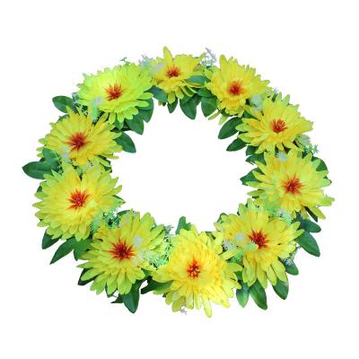 China Eco-friendly Daisy Silk Flower Garland Artificial Yellow Chrysanthemum Funeral Garlands For Easter for sale