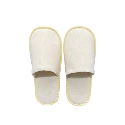 China High Quality Personalized Anti-Smell Embroidery Bedroom Closed Toe Hotel Slippers for sale