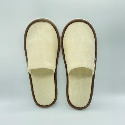 China Brown Original Canvas Closed Toe Anti-Smell Disposable Hotel Slippers Custom Made Environmentally Friendly Beige Limit For Unisex for sale