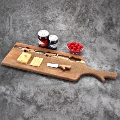 China Sustainable Natural Rectangle Cutting Board With 3 Piece Cutlery Set Wooden Cheese Tray Cheese Board for sale