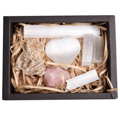 China Wholesale China Raw Crystal Stones Gypsum Stones Crystal Kit Crystal Group for sale