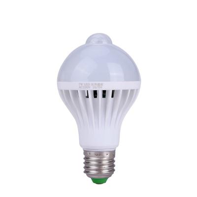 China Aluminum Smart Warehouse Light Bulbs 7w 9w 12w 15w Led  110-130V/AC for sale