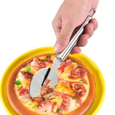 China Sustainable Professional Grade Stainless Steel Metal Wheel Kitchen Promotional Pizza Cutter With Angled Sharp for sale