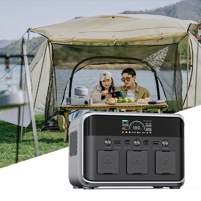 China 600W Portable Solar Power Supply With Multiple Charging Ports And LED Light For Weekend Camping for sale