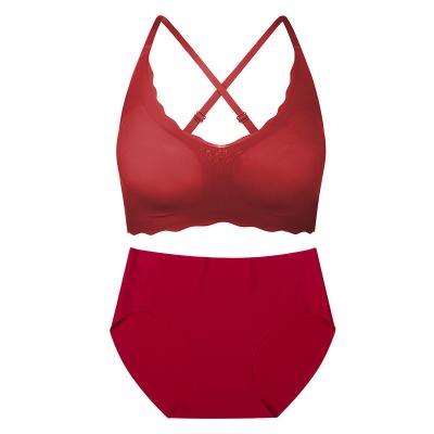 China QUICK DRY Women's Custom Logo Letter Push Up Bra Cutout Backsmoothing Wireless Bra Women Underwear Sets for sale