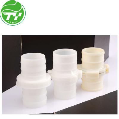 China Water-saving 16mm Drip Irrigation Fitting / Barbed Fit 16mm Tee / Barbed Irrigation Tee for sale