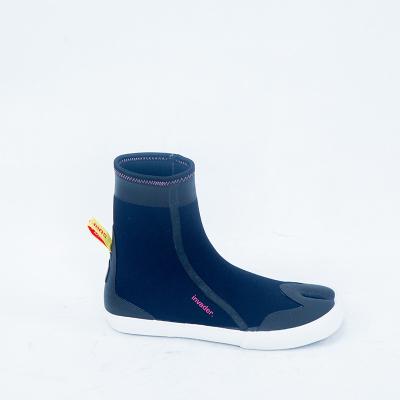 China Cute Printing Winter Warm Customize OEM Neoprene Sport Manufacturing Scuba Neoprene Surfing Diving Boots for sale