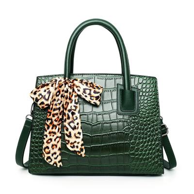 China Fashion Large Capacity Women's Cute Crocodile Pattern Shoulder Simple Messenger Handbags Ladies Tote Bags With Scarf for sale