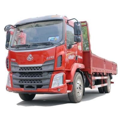 Chine 185 chevaux Dongfeng Liuqi Chenglong M3 4X2 6.8m camion camion de marchandises avec une technologie d'économie de carburant à vendre